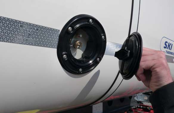 Thermoisolierung ermöglicht zuverlässigen Transport von Apshalt-Mischgut